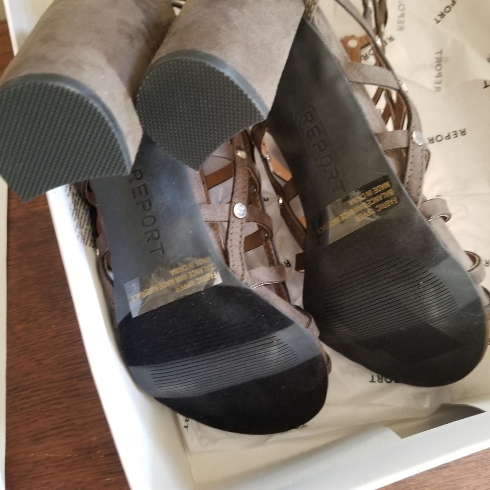 Shoes - Picture 8 of 8